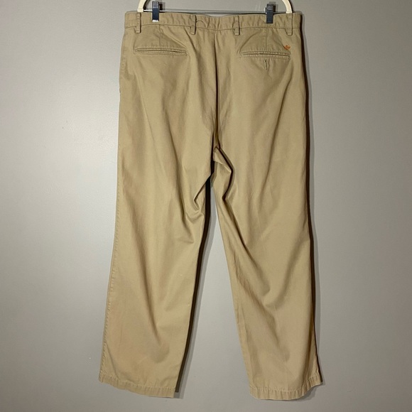 Men’s Levi Field Khaki Dockers Pants Trousers
36 X 30, cotton
Flat front - Picture 3 of 7